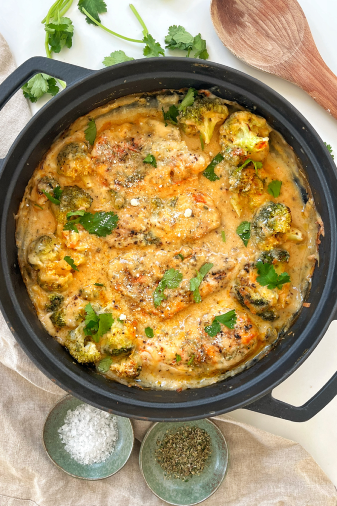 Pollo al Horno Rápido con Queso y Sopa de Pollo