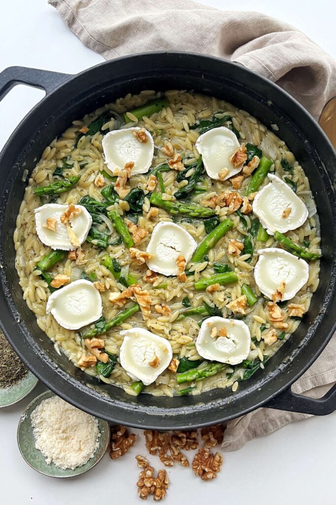 Orzotto de Espárragos Fácil (Una Sola Sartén)