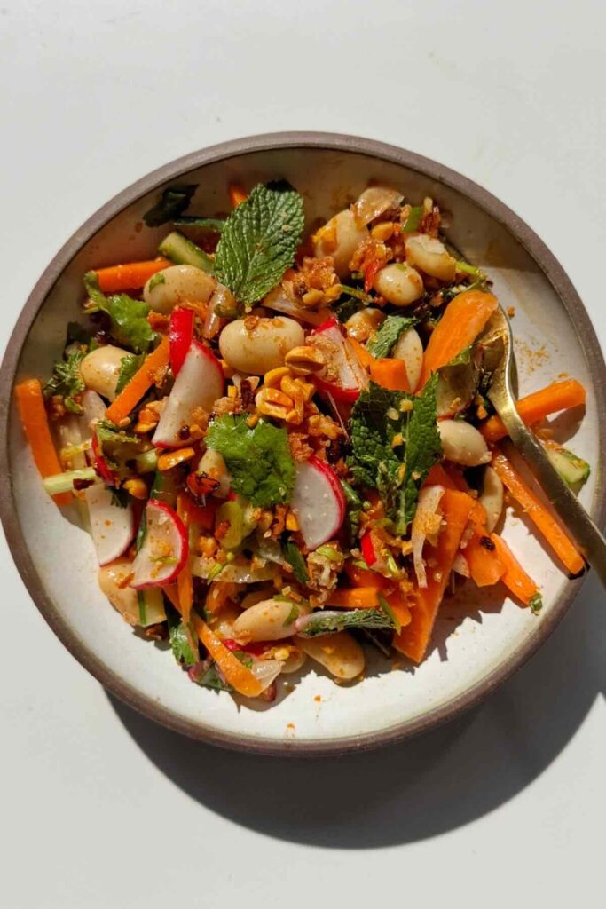 12 Coberturas Crujientes para Elevar tus Ensaladas